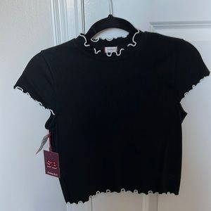 Sunday best crop top black with white piping